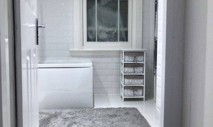 Tower Hamlets House | A ENTIRE PLACE TO STAY IN STEPNEY GREEN