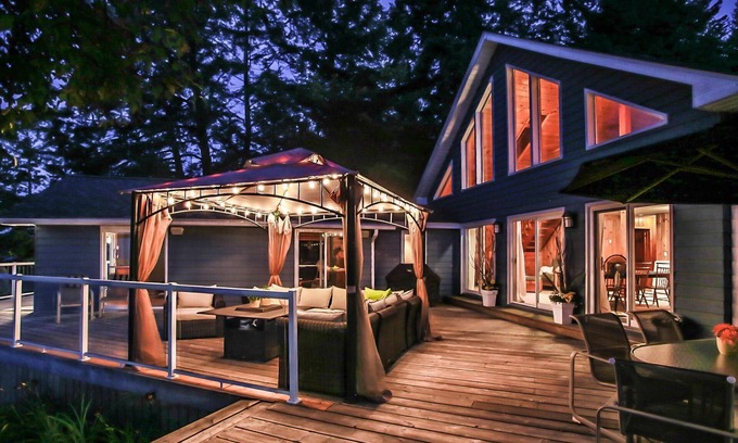Bala Cottage | A Family Affair! Unique 3 cottage property on Lake Muskoka!