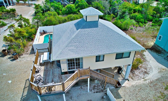 Cape San Blas House | A Flip Flop - Private Pool - Steps to the beach!