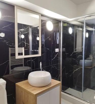 Iasi Apartment | A G Studio's Palas-Iasi