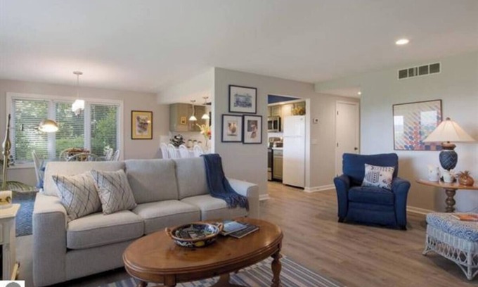 Kewadin House | 🍁 A-Ga-Ming 2BR Escape | Torch Lake Views + Golf ➠ 755