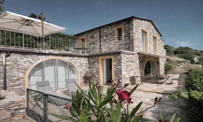 Dolcedo House | A holiday home to relax in a picturesque and stylish ambience