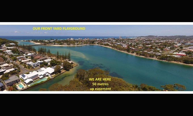 Burleigh Heads House | A house with a view and a seabreeze - a home in the trees where the birds sing!