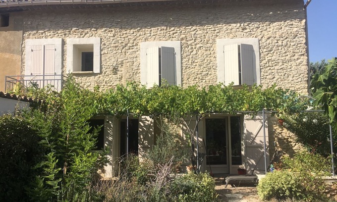 Connaux Other | A huge 4 people flat in a Provence formhouse