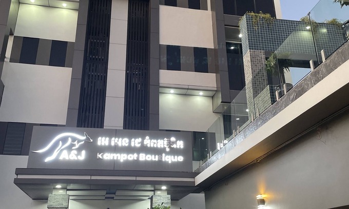Kampot Hotel | A&J Kampot Boutique