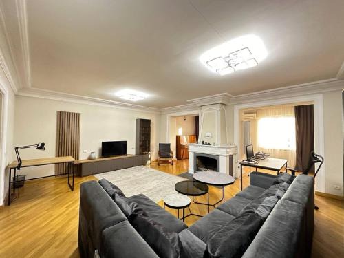 Arabkir Apartment | A large and beautiful apartment on Komitas