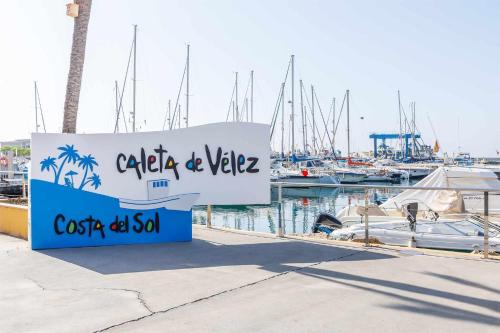Caleta de Velez Apartment | A&N Seaport 1B