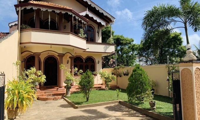 Negombo Villa | A nice place to relax in Sri Lanka. 5 minutes walk to beach.