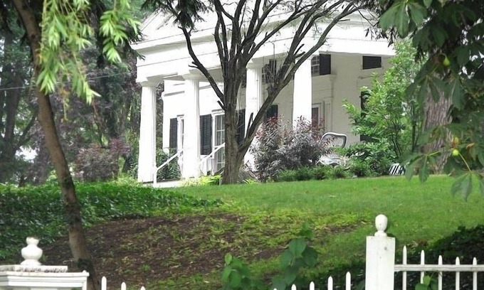Lewiston House | A Perfect Corner of the World Historic Mansion Overlooking Niagara Gorge