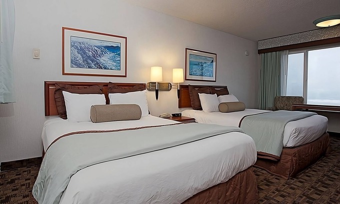 Newport Hotel | A Place You'll Surely Enjoy! 2 Great Units, Pets Allowed, Parking!