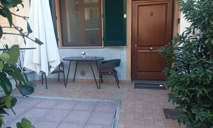 Meleto Apartment | A Pochi Passi dal Chianti, Immersi nel Verde con Animali Ammessi