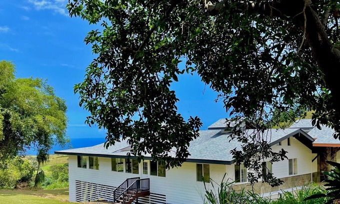 Naalehu Other | A private gentleman’s farm
