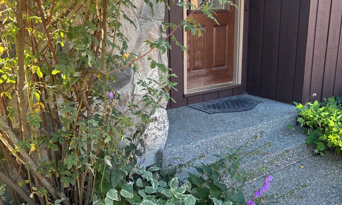 South Addition House | A rare gem close to downtown Anchorage!
