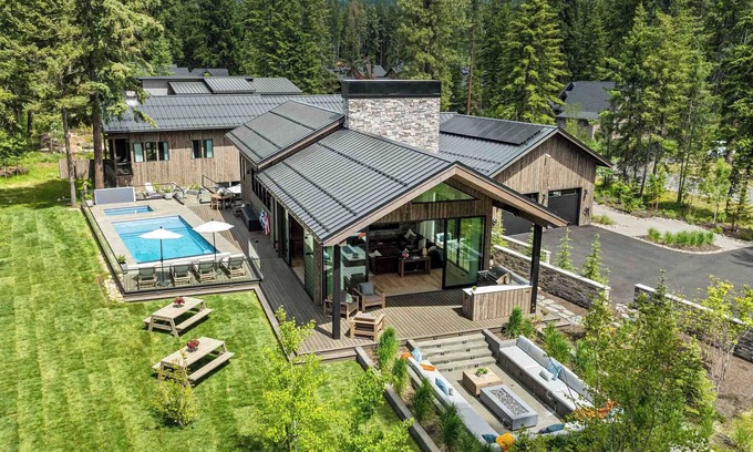 Roslyn House | A Retreat for All, Designed for Connection | 8K sqft Suncadia Gathering Haven