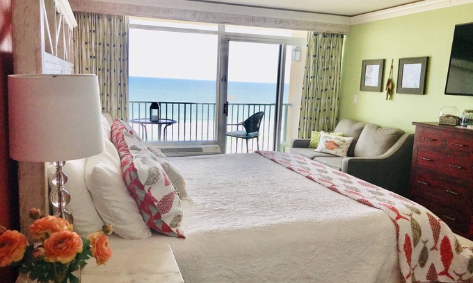 Myrtle Beach Condo | A SLICE OF PARADISE! - Direct Oceanfront condo