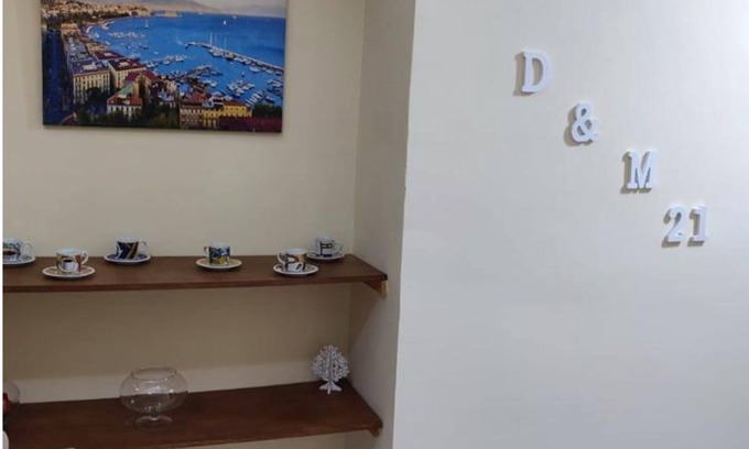 Molo Beverello House | A Soli 7 Minuti Dalla Stazione di Napoli