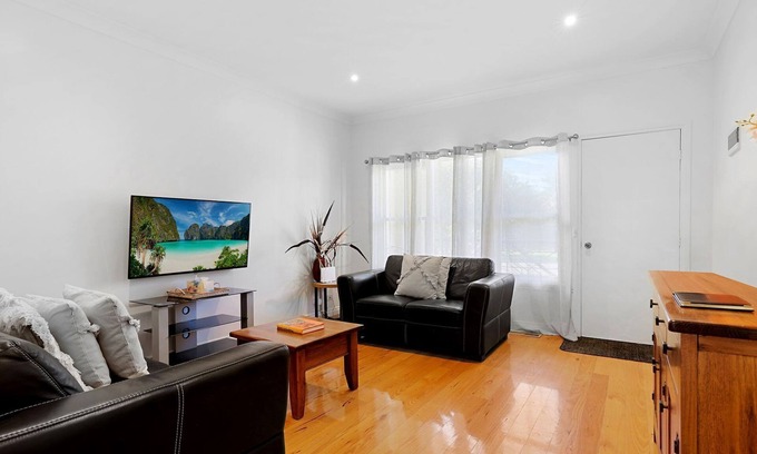 Port Fairy House | A stone's throw to East Beach Tuscany is an idea family holiday home