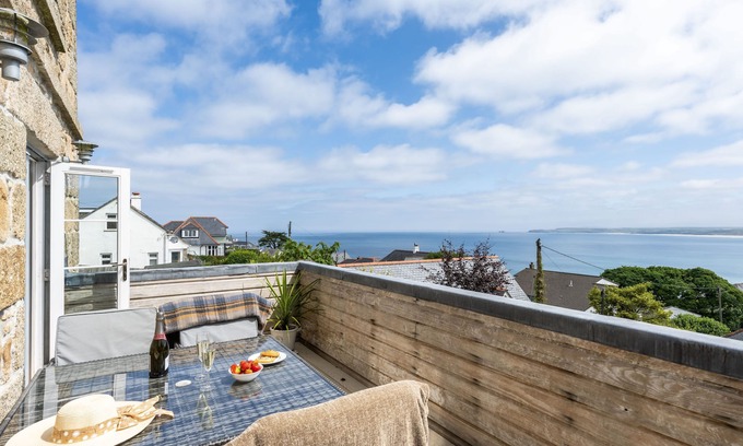 Carbis Bay Apartment | A stunning ground floor apartment finished to a high specification.