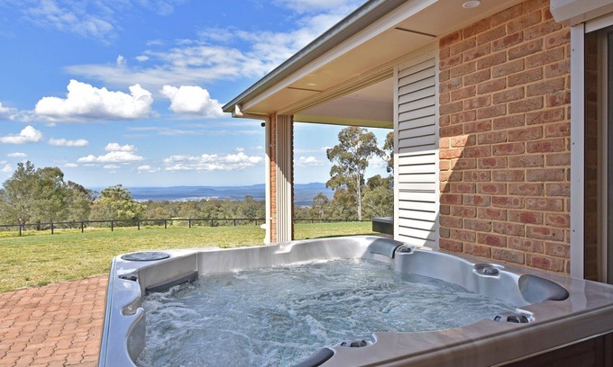 Mount View House | A stunning, private country retreat, Mount View has been in the same family for more than 100 years