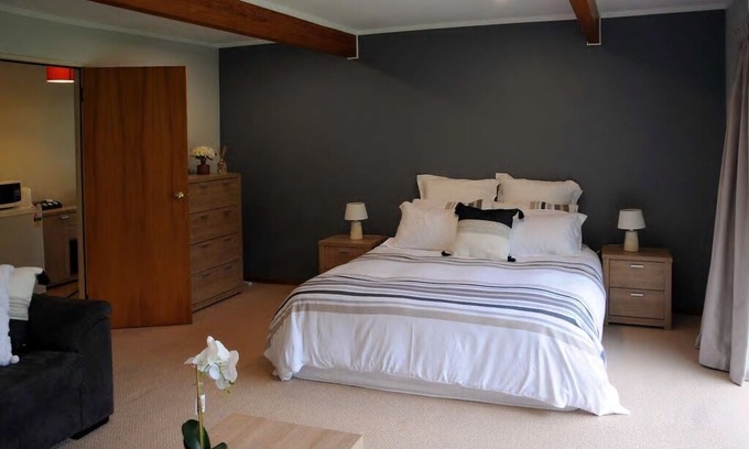 Lynmore House | A 'Suite' Rotorua Retreat