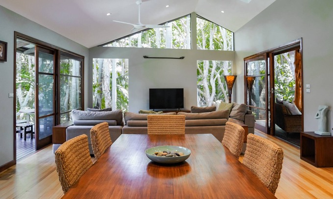 Suffolk Park House | A SWEET ESCAPE - Karuna Beachside Hideaway