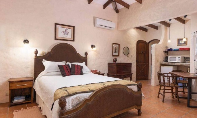 Rio Seco Bed & Breakfast | A Tropical Paradise - Painted Pony Ranch B&B just 25 minutes to Pacific Beaches