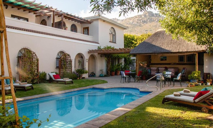 Fish Hoek House | A Tuscan Villa Guest House