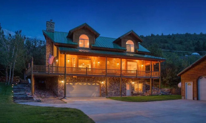 Samak House | A Uinta’s Hot Spot For Your Family
