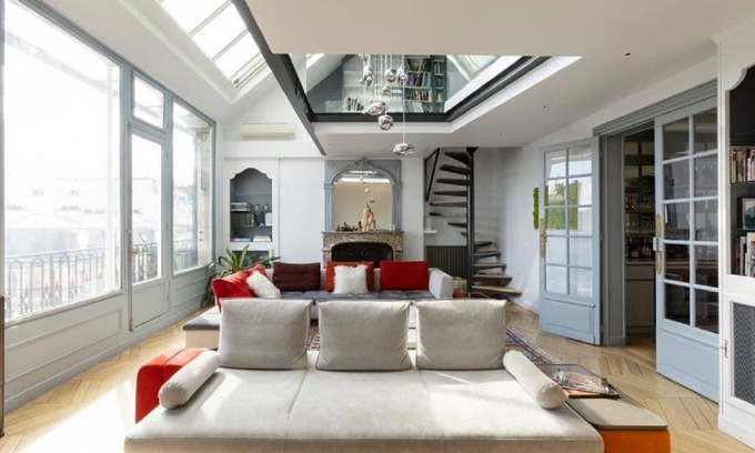 Quartier de la Plaine-de-Monceaux Apartment | A unique luxury loft in CHAMPS ELYSEES on top floor -Pure grandeur!n