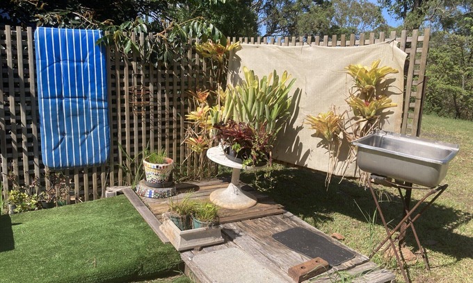 Wadeville Cottage | A unique, peaceful setting with panoramic views - Edan Gardens Restaway cottage.