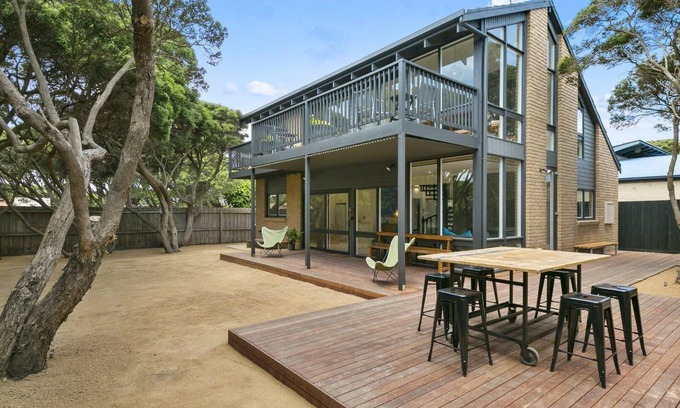 Surf Coast House | A1 Location By The Sea - Beautiful spacious home next to the ocean
