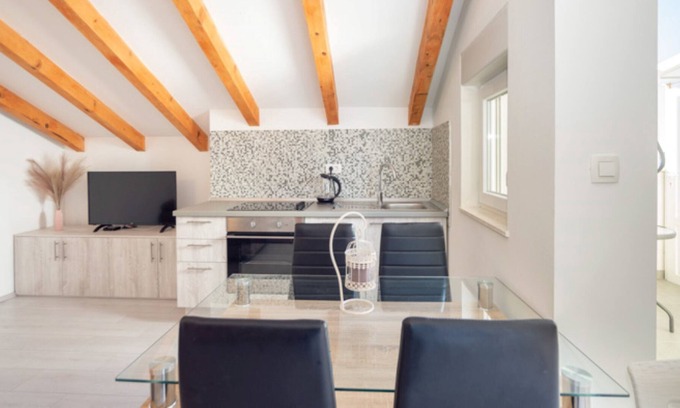 Podstrana Apartment | A5 - spacious apt with the sea view & use of pool