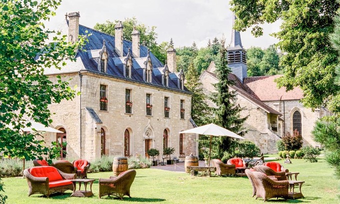 La Bussiere-sur-Ouche Hotel | Abbaye de la Bussière