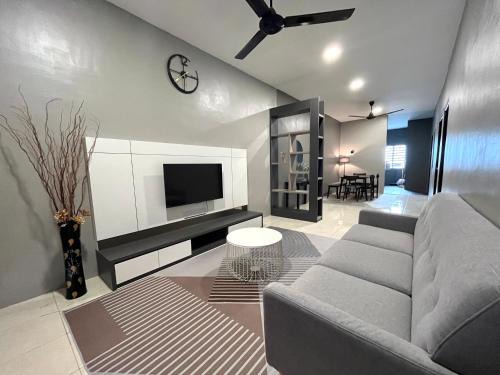 Durian Sebatang House | AbelHome