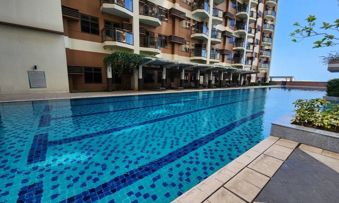 Paco Condo | Abode @The Radiance Manila Bay. nMake your stay feel like home.
