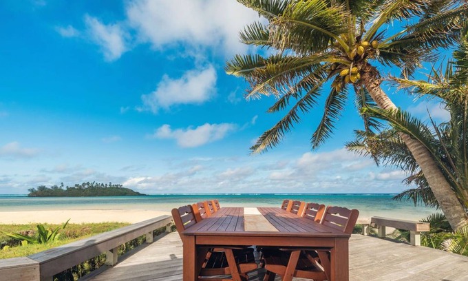 Muri Villa | Absolute Beach Front Muri