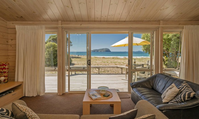 Pauanui Cottage | Absolute Beachfront Bach - Pauanui Holiday Home