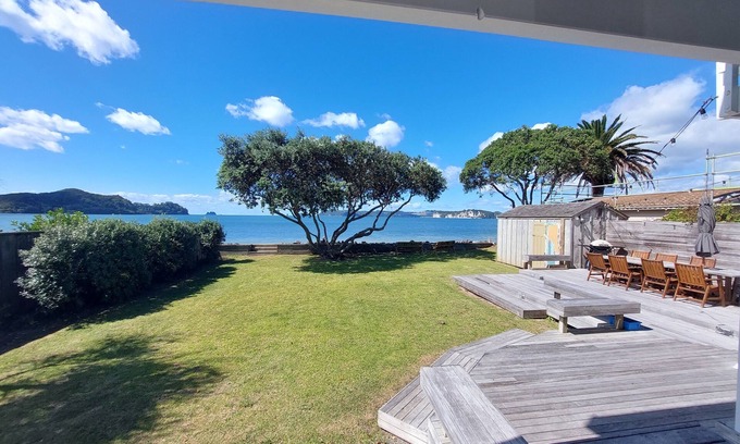 Whitianga House | Absolute Beachfront