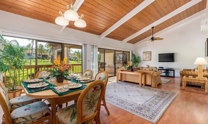 Kahaluu-Keauhou Condo | AC | Resort Amenities | Spacious & Comfortable
