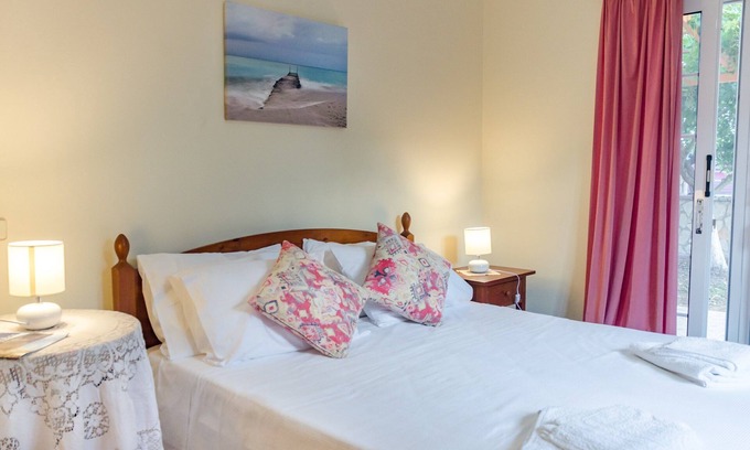 Kalpaki Apartment | Acacia House - Breeze 2 Bedroom Apartment