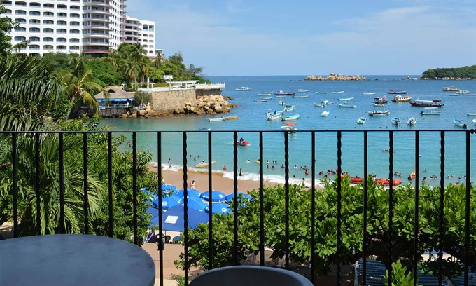 Caleta Hotel | Acamar Beach Resort Acapulco