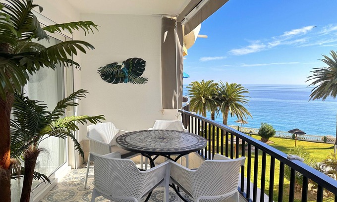 Nerja City Centre Apartment | Acapulco Playa 302 by Casasol