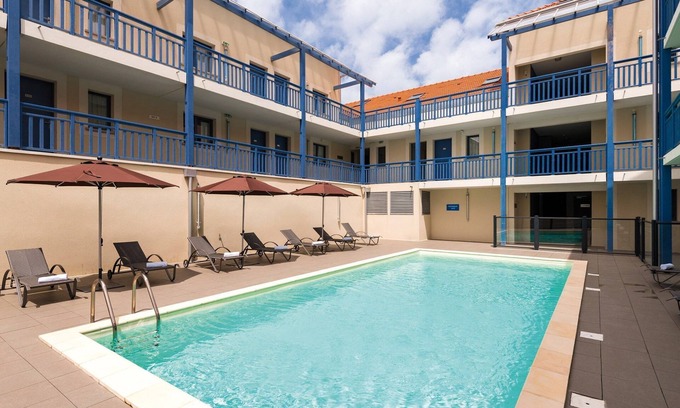 Biscarrosse Plage Hotel | Accès Sauna + École de Surf Sur-Place