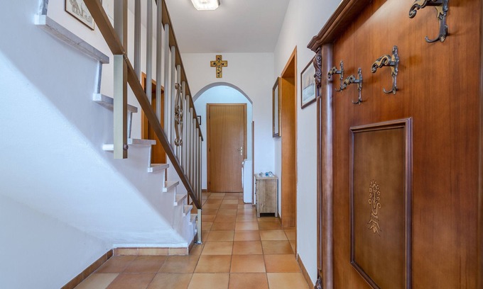 Arenella Villa | Accessible Villa "Franca Zona Arenella" with Private Terrace & Wi-Fi