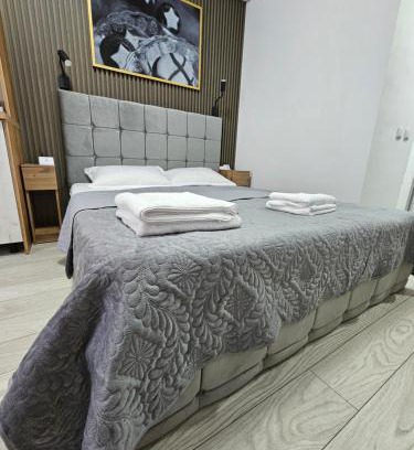 Onesti Apartment | AchiDav 133