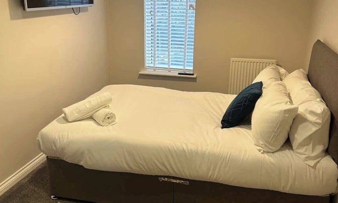 Middlesbrough House | Acklam Lodge Summary: