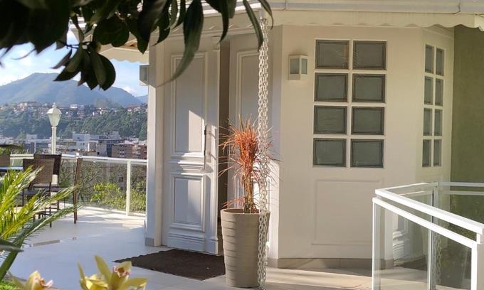 Teresopolis House | Aconchegante casa com piscina e lazer completo
