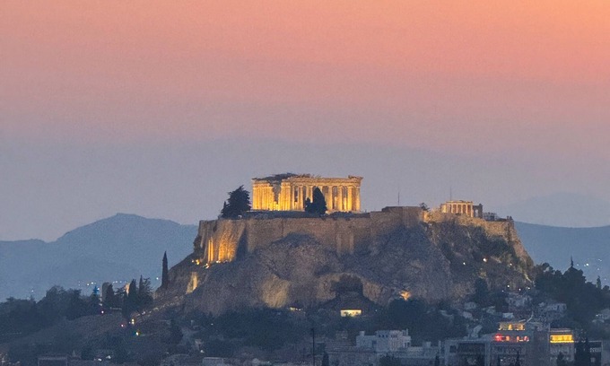 Pangrati Apartment | Acropolis-View Penthouse | Haute Athenian