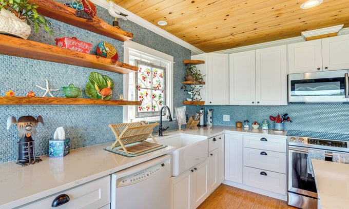 Belfair Cottage | Across Water From Belfair SP: Hood Canal Cottage!