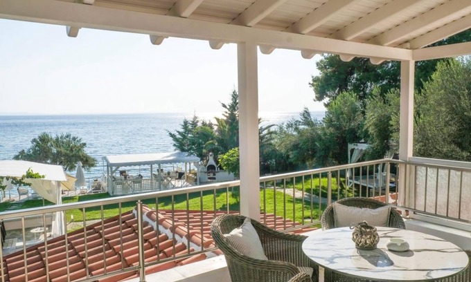 Elia Nikitis Villa | Acrotel Athena Villas Villa 2️